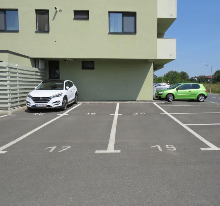 Amazing Apartament With Garden Bucharest Airport Self Check-In!! Otopeni Exterior foto