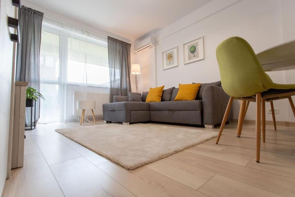 Amazing Apartament With Garden Bucharest Airport Self Check-In!! Otopeni Exterior foto